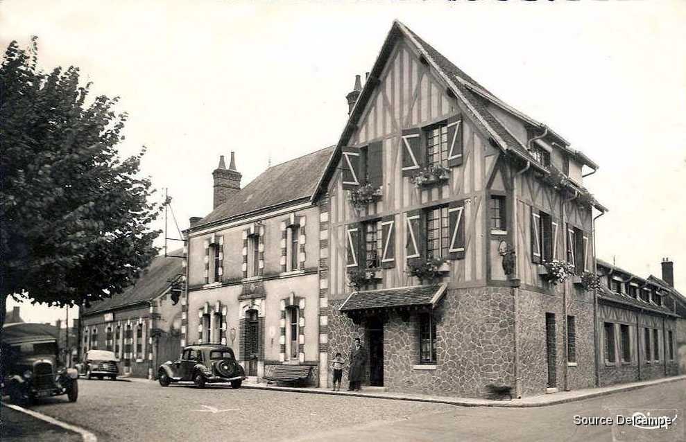 41 Souesmes Hotel de la Croix Verte.jpg